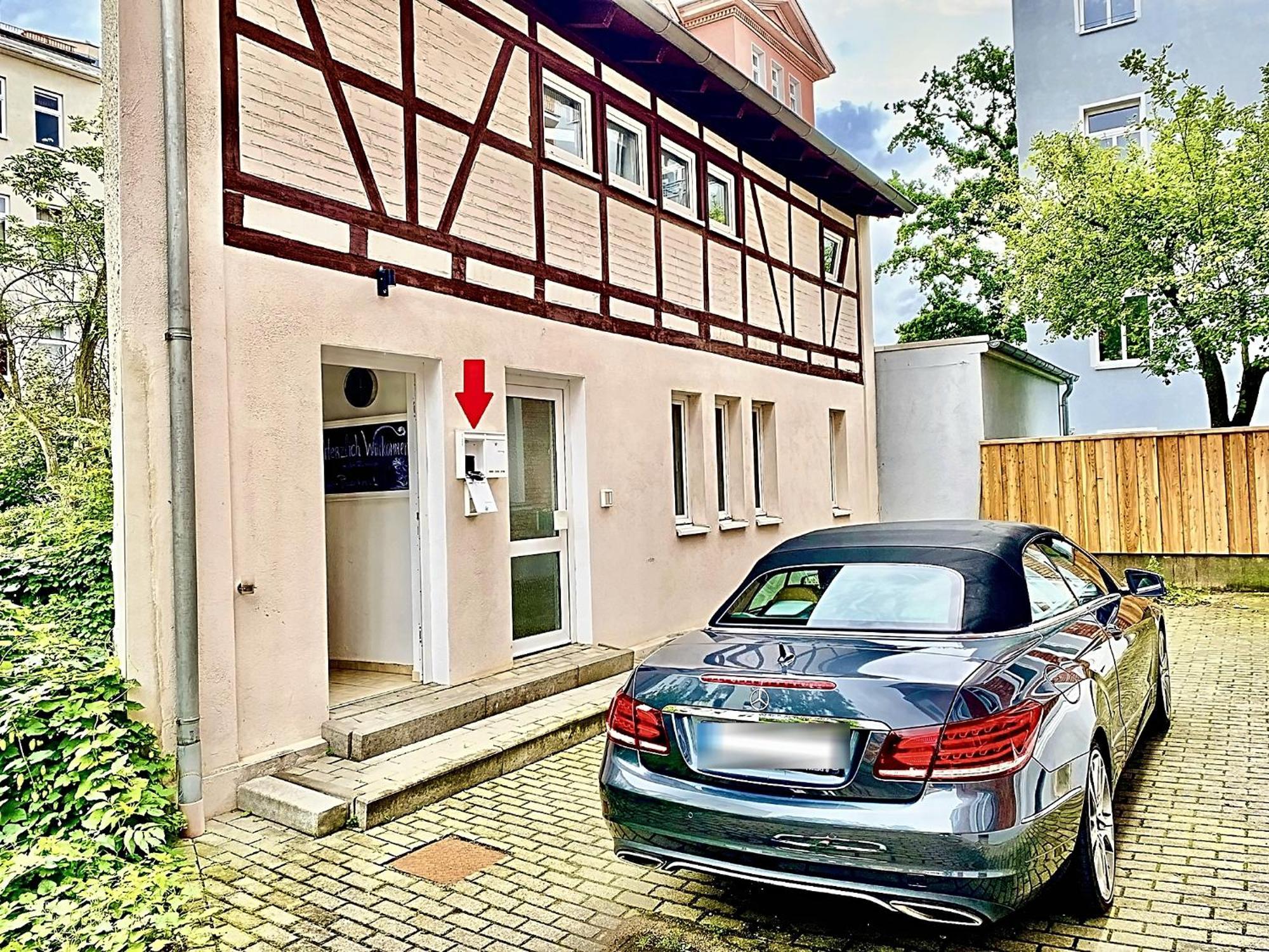 Die Remise Mit Kostenlosem Parkplatz Direkt Vor Der Tuer Erfurt Bagian luar foto