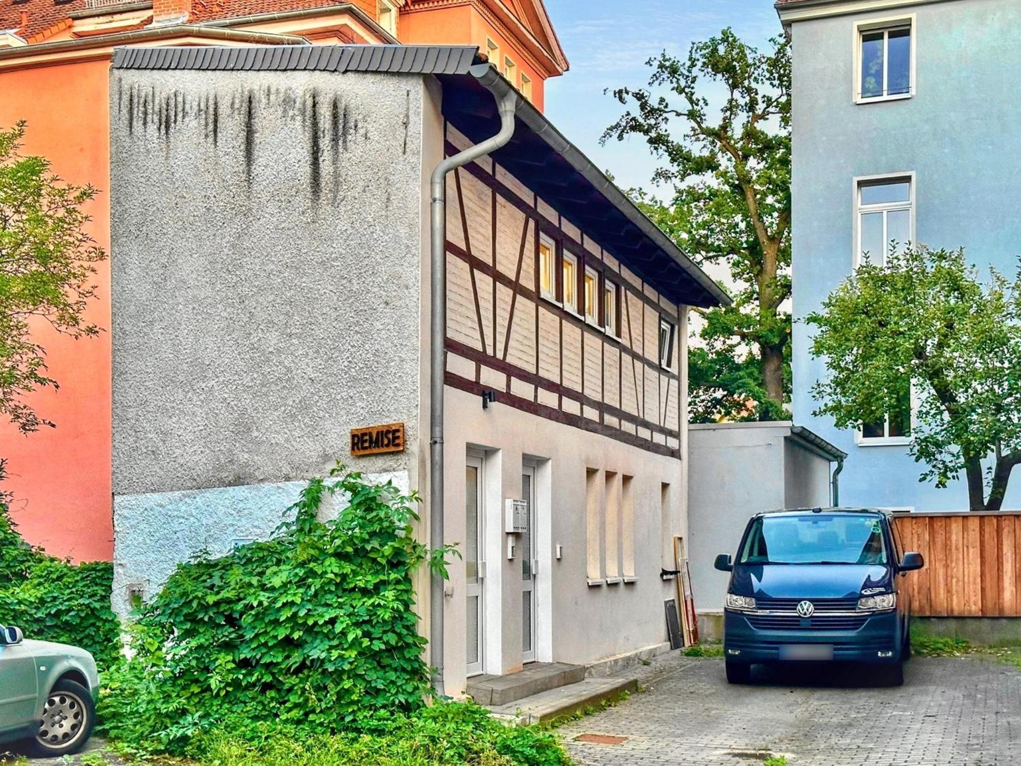 Die Remise Mit Kostenlosem Parkplatz Direkt Vor Der Tuer Erfurt Bagian luar foto